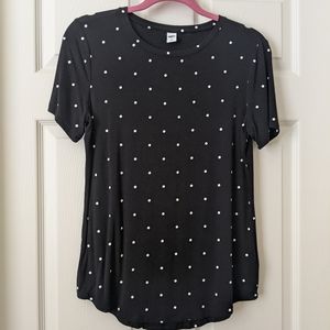 Black and white polka dot short sleeve top